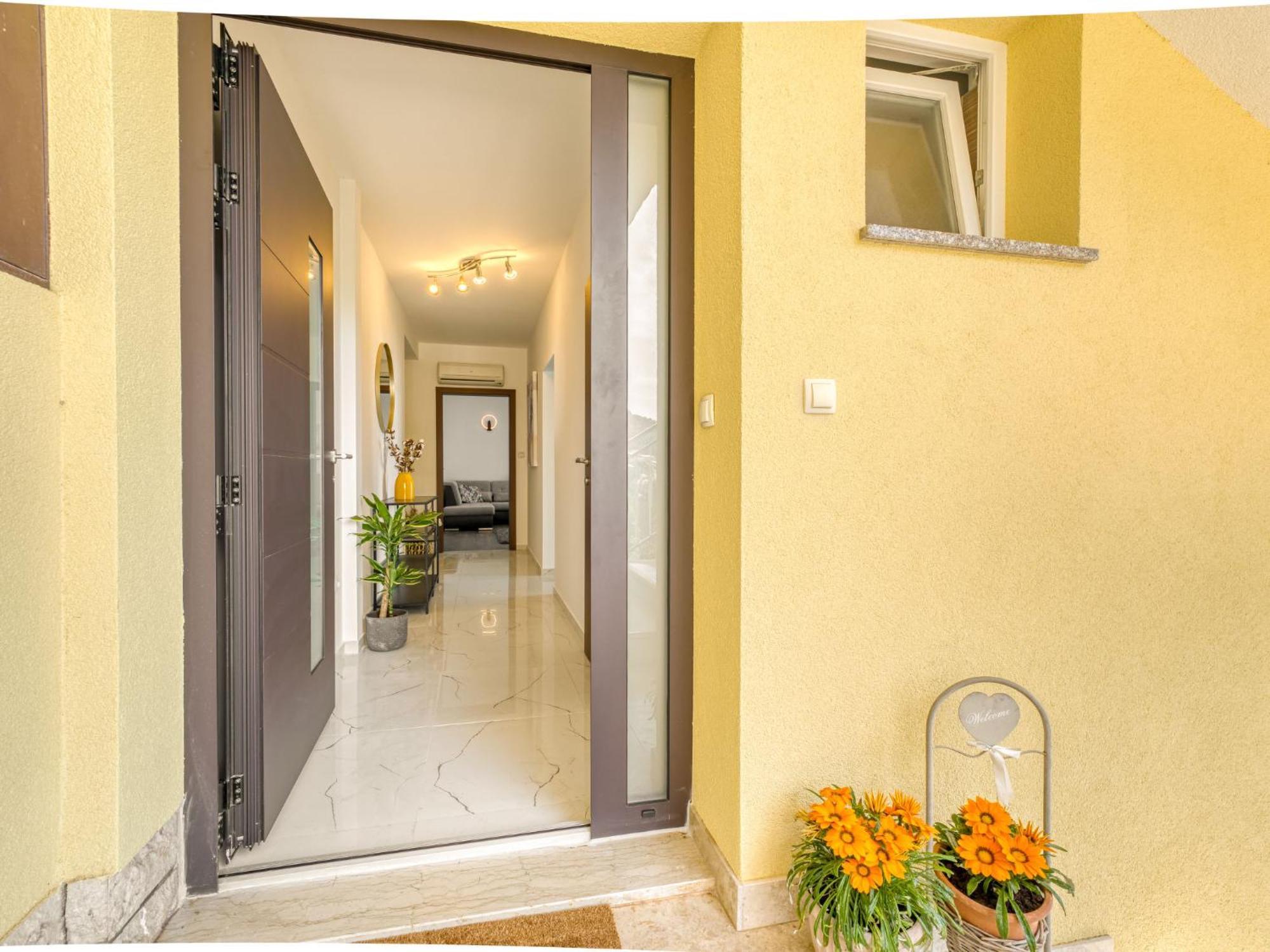 Apartment Laurus-1 By Interhome ロヴラン エクステリア 写真